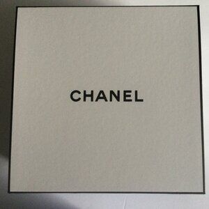CHANEL Square Gift Box UNUSED Brand New Condition  8" x 4"